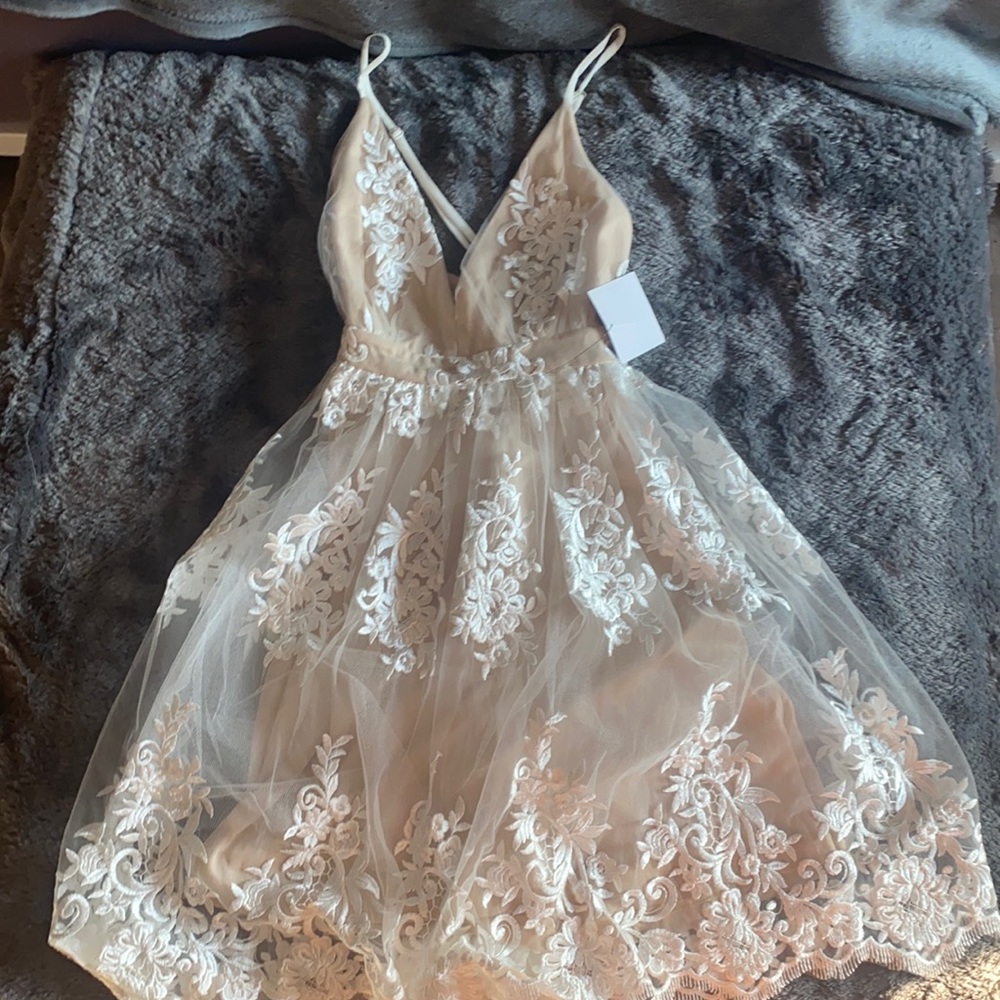 Lulus beautiful floral dress